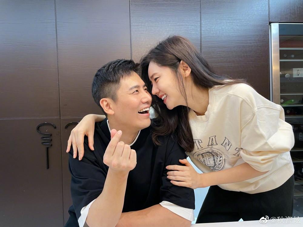 豆娃踢足球