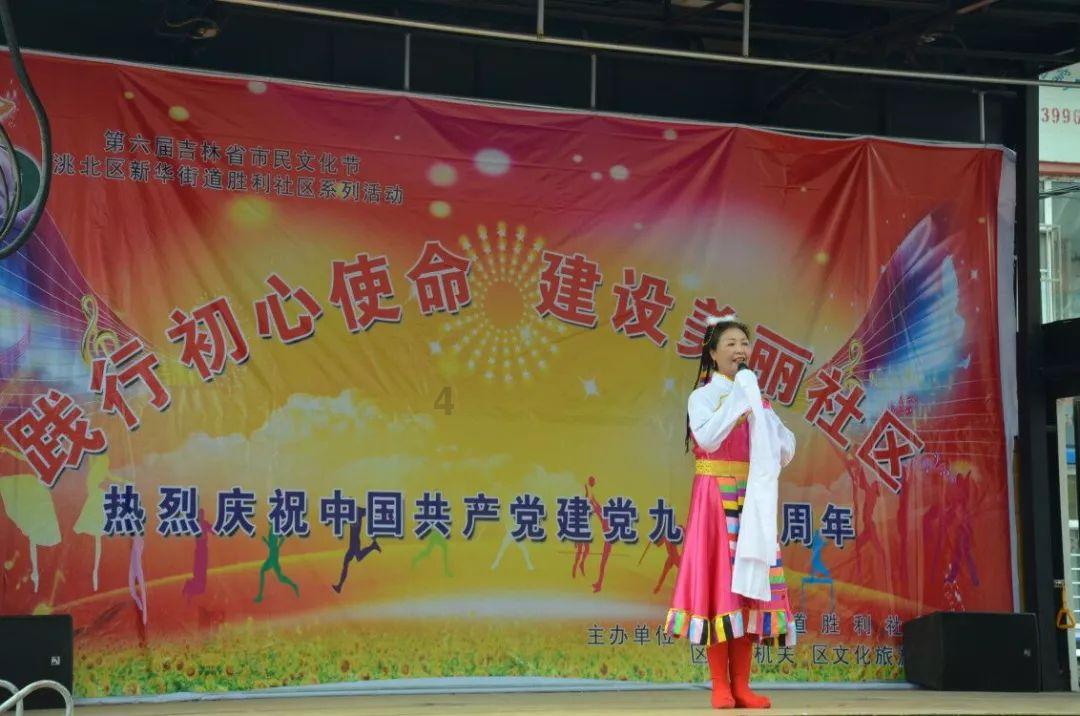 A-西蒙斯:队中所有人都打得不错 所有人都为上场做了充足准备