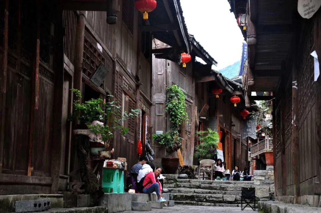 给“最好的10部反特片”排个名,《黑三角》第9