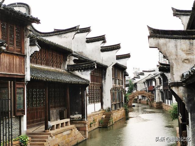 《我想和你唱5》首播差评多，李宇春许美静回忆拉满，3个老问题劝退观众