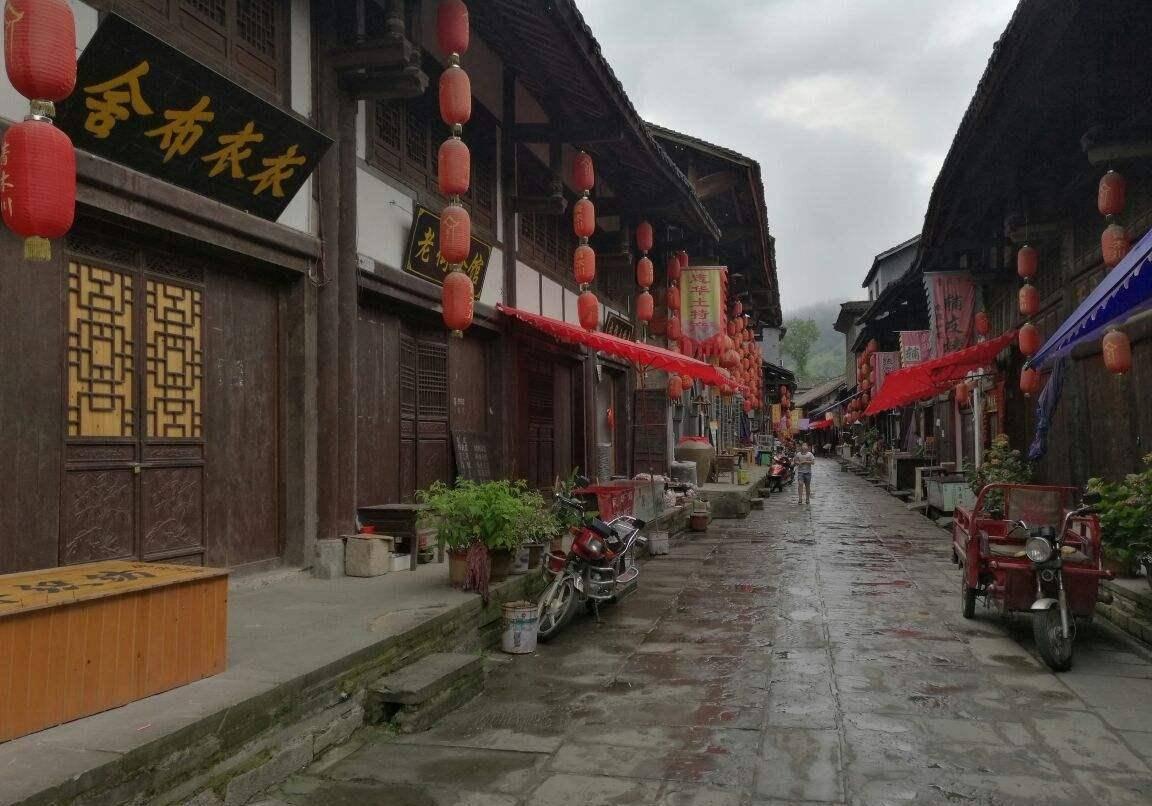 鲁网淄博“翰墨飘香 福送万家”新春走基层活动走进华瑞园